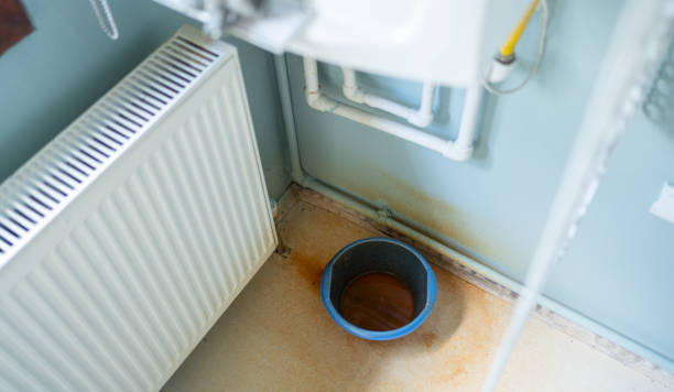 Best Flood restoration services  in Fort Washington, PA